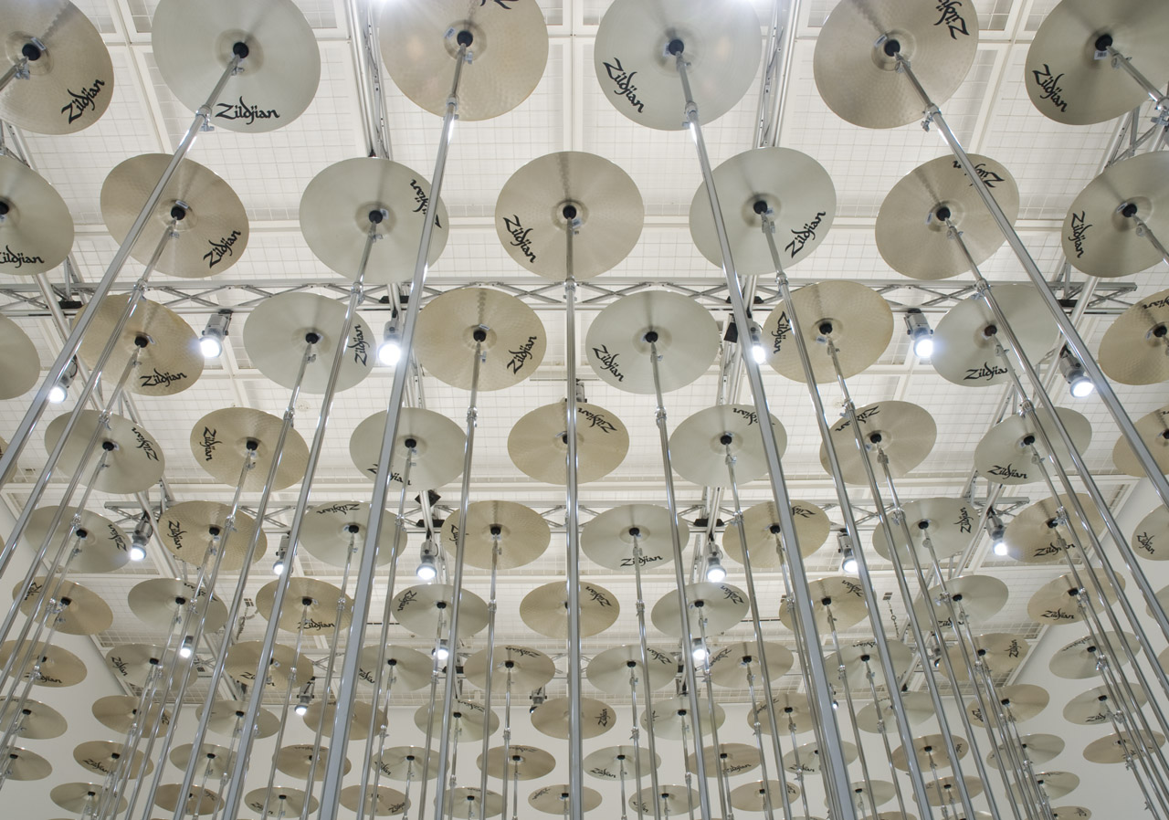 'flooring' Cymbal, cymbal stand 2008 Photo: Ken Kato